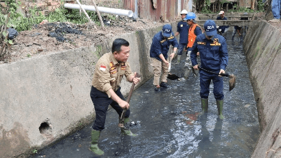 Gubernur Jambi Al Haris Kerja Nyata Dalam Mengatasi Banjir di Kota Jambi