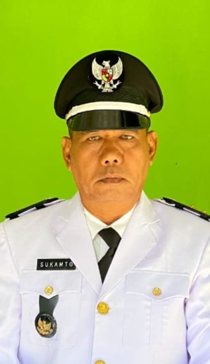Sukamto, pensiunan TNI yang terpilih menjadi Kades Lantak Seribu dan berhasil menyelamatkan aset desa seluas 40 hektare. (Orasi/ist)