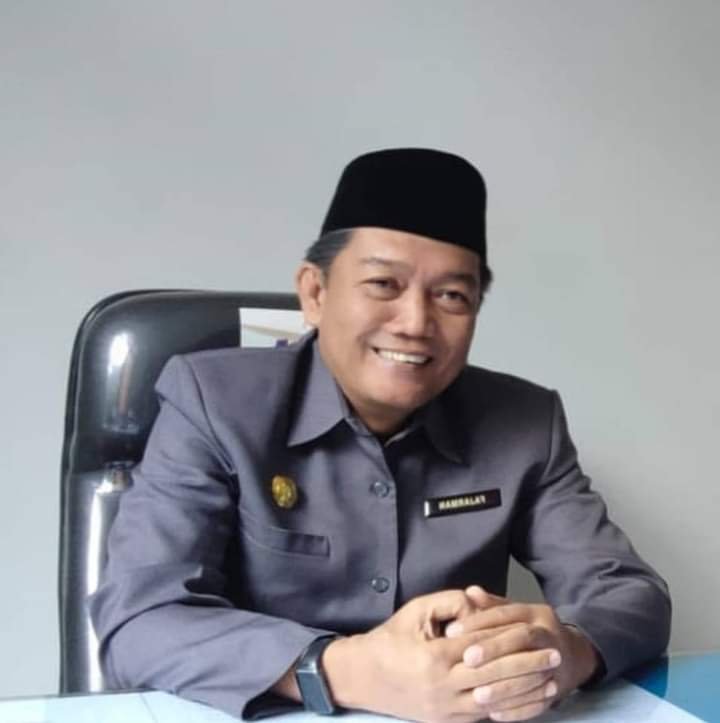 Sekda Merangin, Ir. Fajarman belum memberikan klarifikasi ke KASN. Banyak kasus yang sama di Indonesia.(DETAIL/ist)