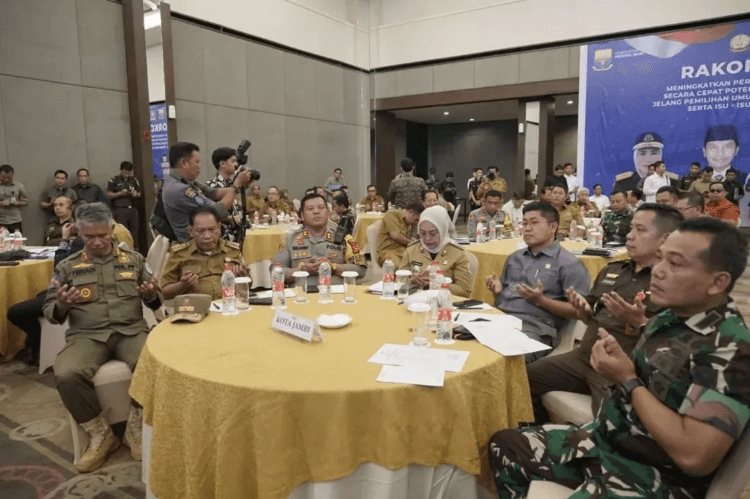 Putra Absor Bersama PJ Walikota Jambi Hadiri Rakor Forkompimda Jelang Pemilu Serentak