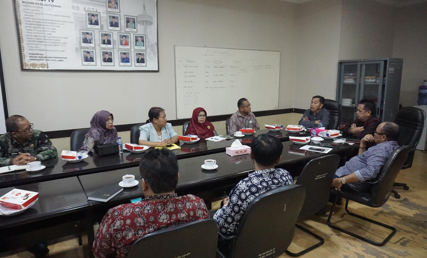 Komisi IV dan II DPRD Kota Jambi Gelar Rapat Bersama Dispen Kota Jambi Bahas Pengelolaan Kantin Sekolah