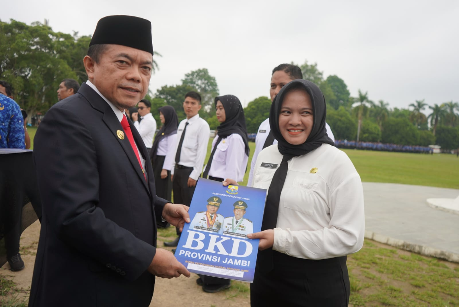 Gubernur Jambi Serahkan SK Pegawai PPPK 1.860 di Lingkungan Kerja Pemprov Jambi