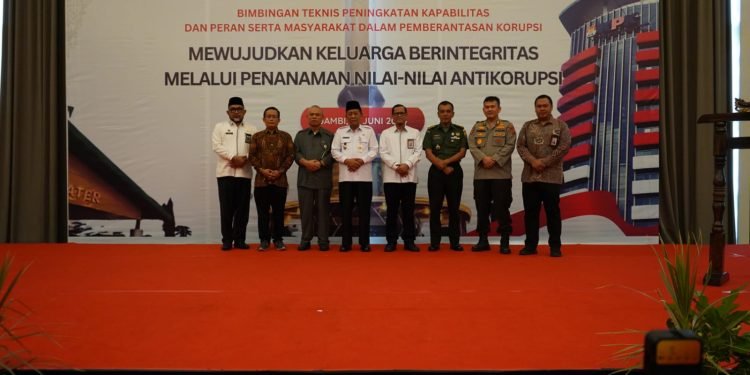 Wagub Sani Hadiri Bimtek Peningkatan Kapabalitas dan Peran Serta Masyarakat Dalam Berantas Korupsi