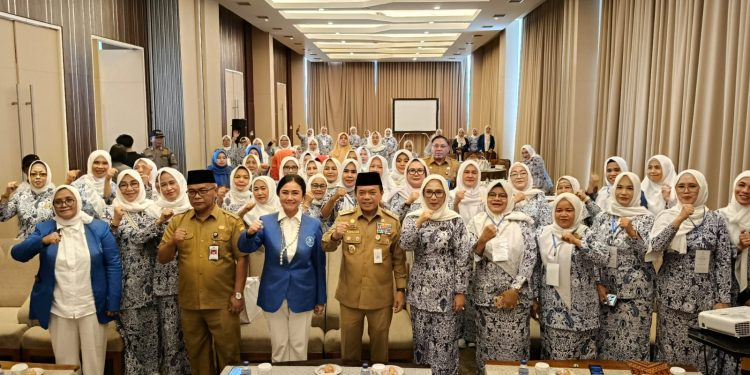 Gubernur Al Haris Berikan Motivasi Bagi Perempuan Jambi Untuk Terus Berkarya dan Berkontribusi Membangun Jambi