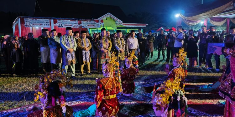 Al Haris Hadiri Festival Biduk Sayak Tradisi Suku Melayu Jambi Kabupaten Sarolangun