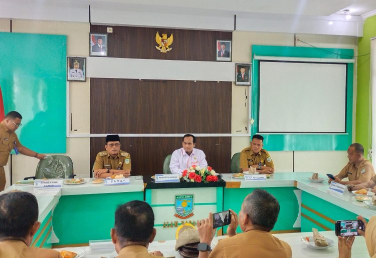 Waka DPRD Kota Jambi Gelar Rakor Terkait Penegakan Hukum Bagi Masyarakat yang Buang Sampah Sembarangan
