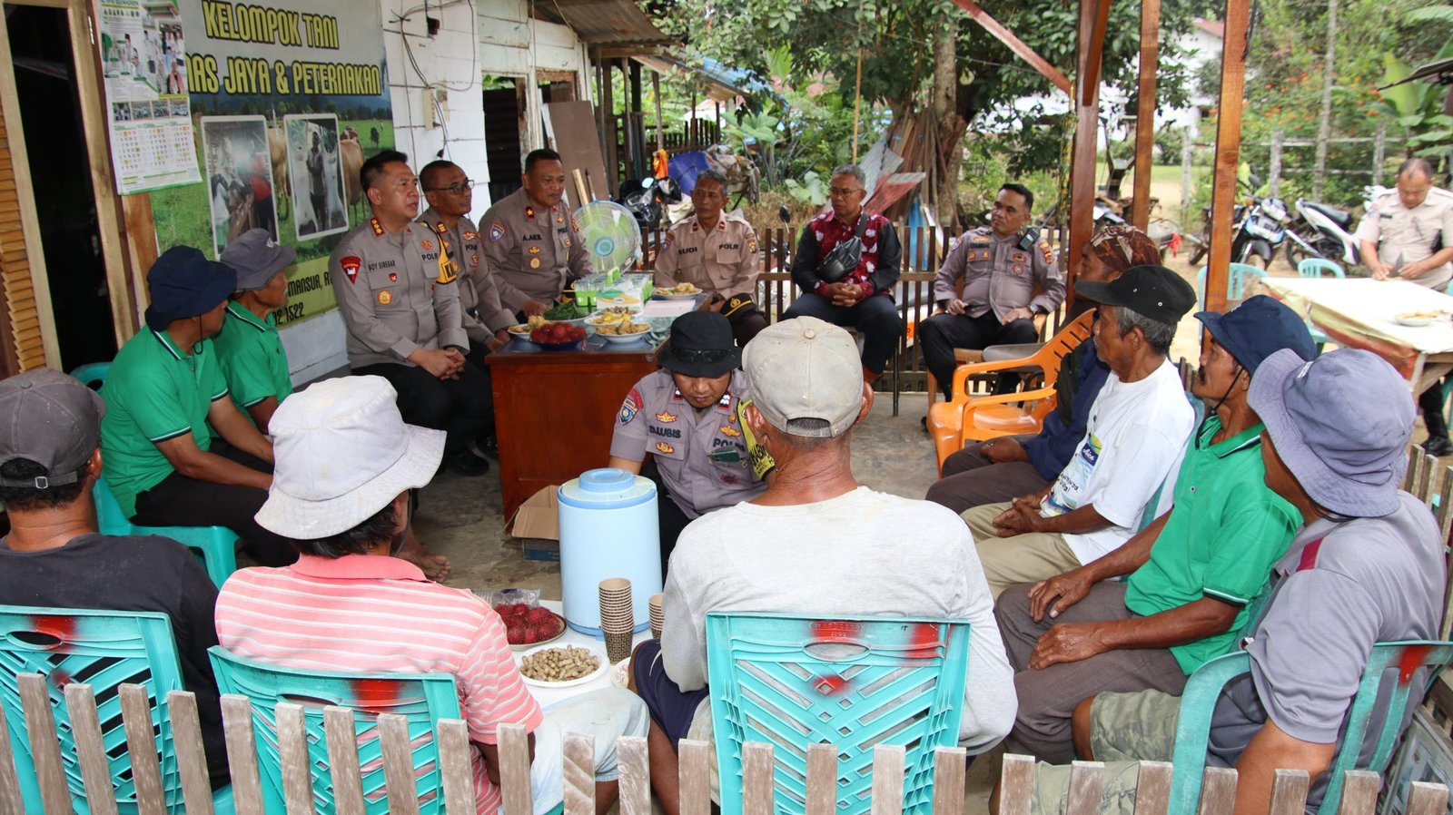 Kapolresta Jambi Silahturahmi Bersama Kelompok Tani Tunas Jaya Sampaikan Pesan Kamtibmas