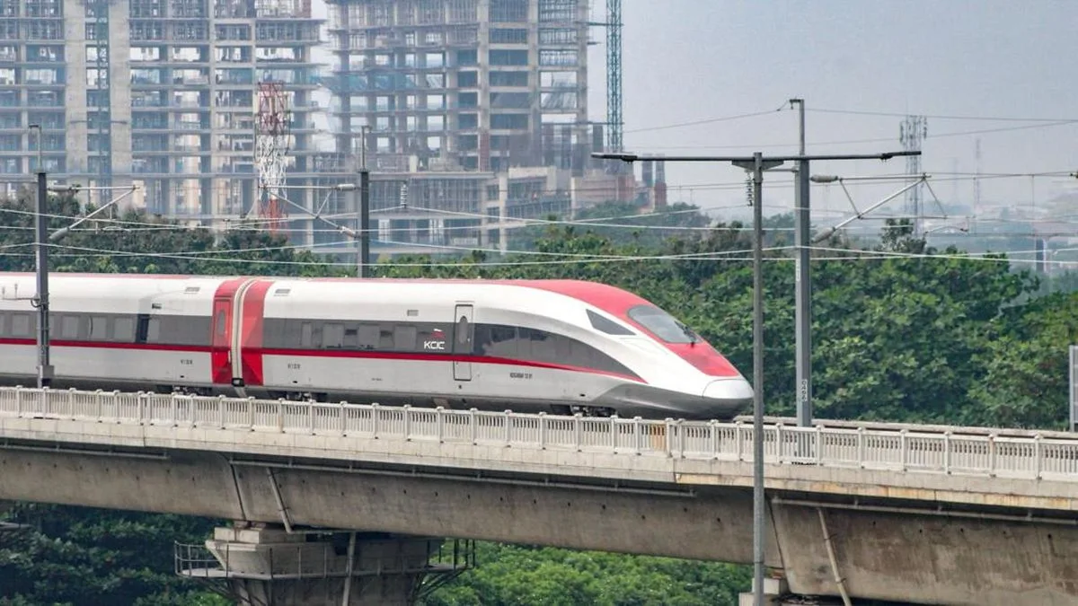 KCIC Batalkan 8 Perjalanan Kereta Cepat Whoosh Akibat Gempa Bekasi M 4,9