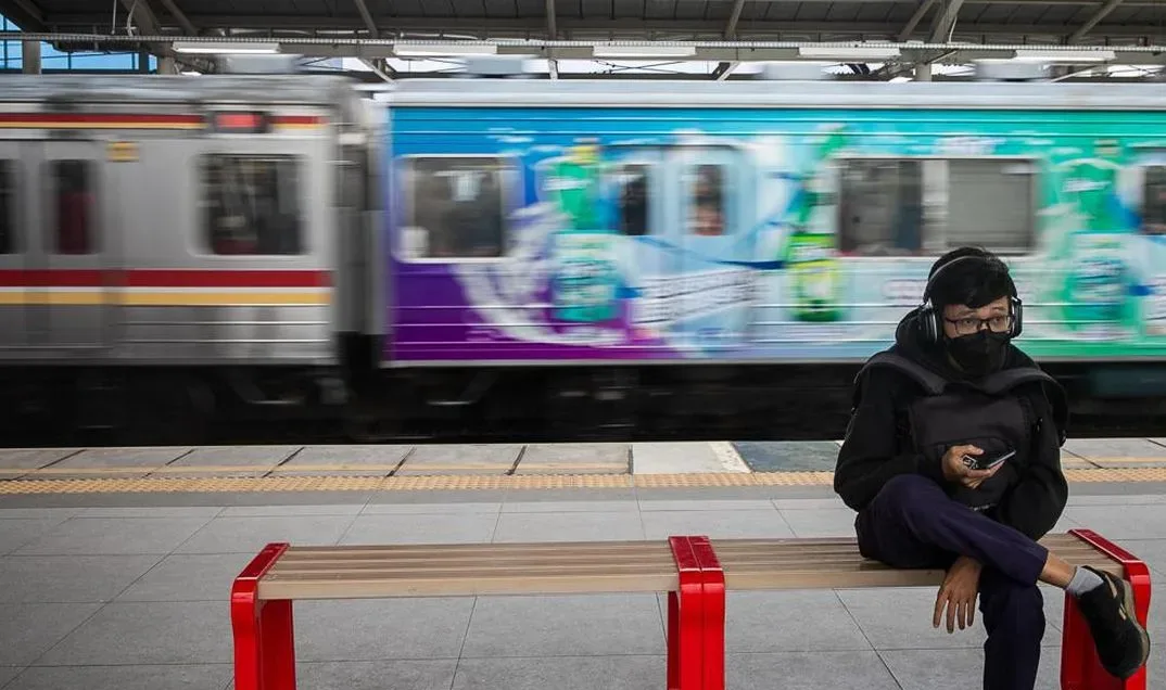 Perjalanan KRL Kembali Normal Usai Gempa 4,9 Guncang Bekasi