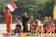 Wapres Gibran hingga Menpar Hadiri Festival Pacu Jalur 2025 di Kuansing, Riau