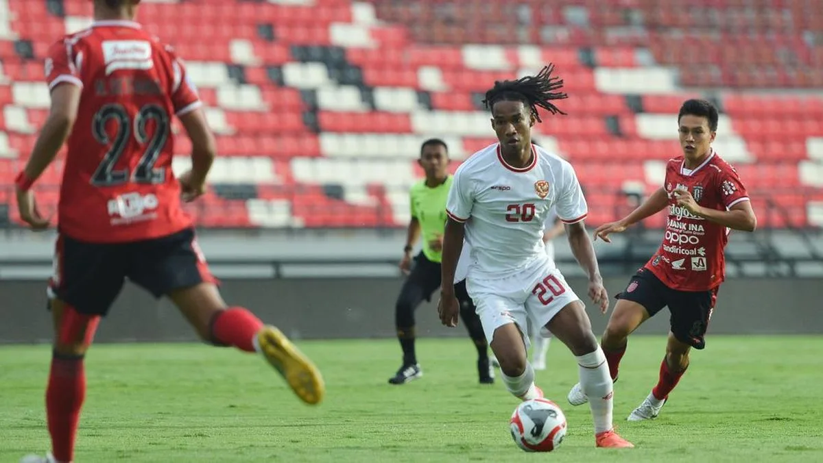 Semen Padang vs PSM: Ronaldo Kwateh Masih Absen karena Cedera