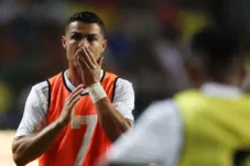 Cristiano Ronaldo Disambut Meriah Fans Hong Kong Saat Bela Al Nassr di Saudi Super Cup