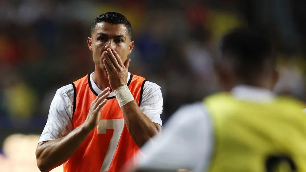 Cristiano Ronaldo Disambut Meriah Fans Hong Kong Saat Bela Al Nassr di Saudi Super Cup