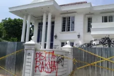 Polisi Tetapkan 12 Tersangka Kasus Penjarahan Rumah Uya Kuya