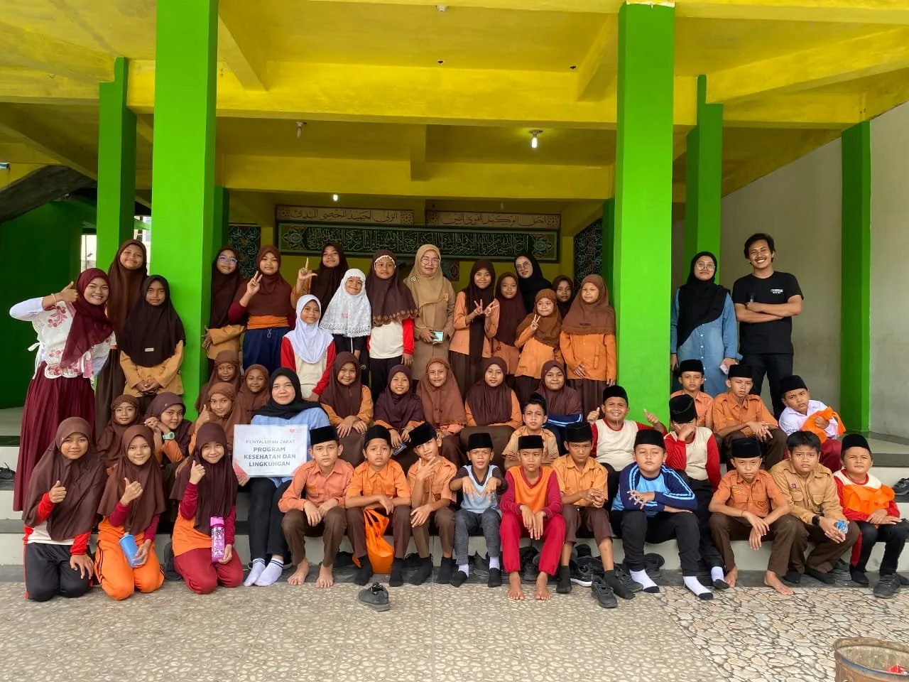 Komunitas Seabloga Bersama Rumah Zakat Medan Laksanakan Seabolga Goes to School di MIN 12 Tembung