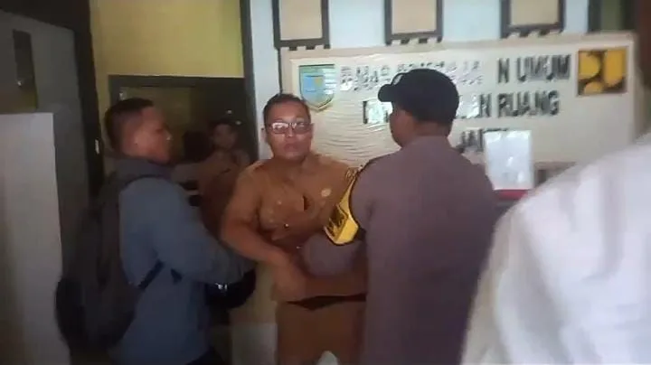 Dinas PUPR Kota Jambi Terdiam Atas Pelanggaran Gudhas, Koalisi Arah Negeri Gelar Aksi