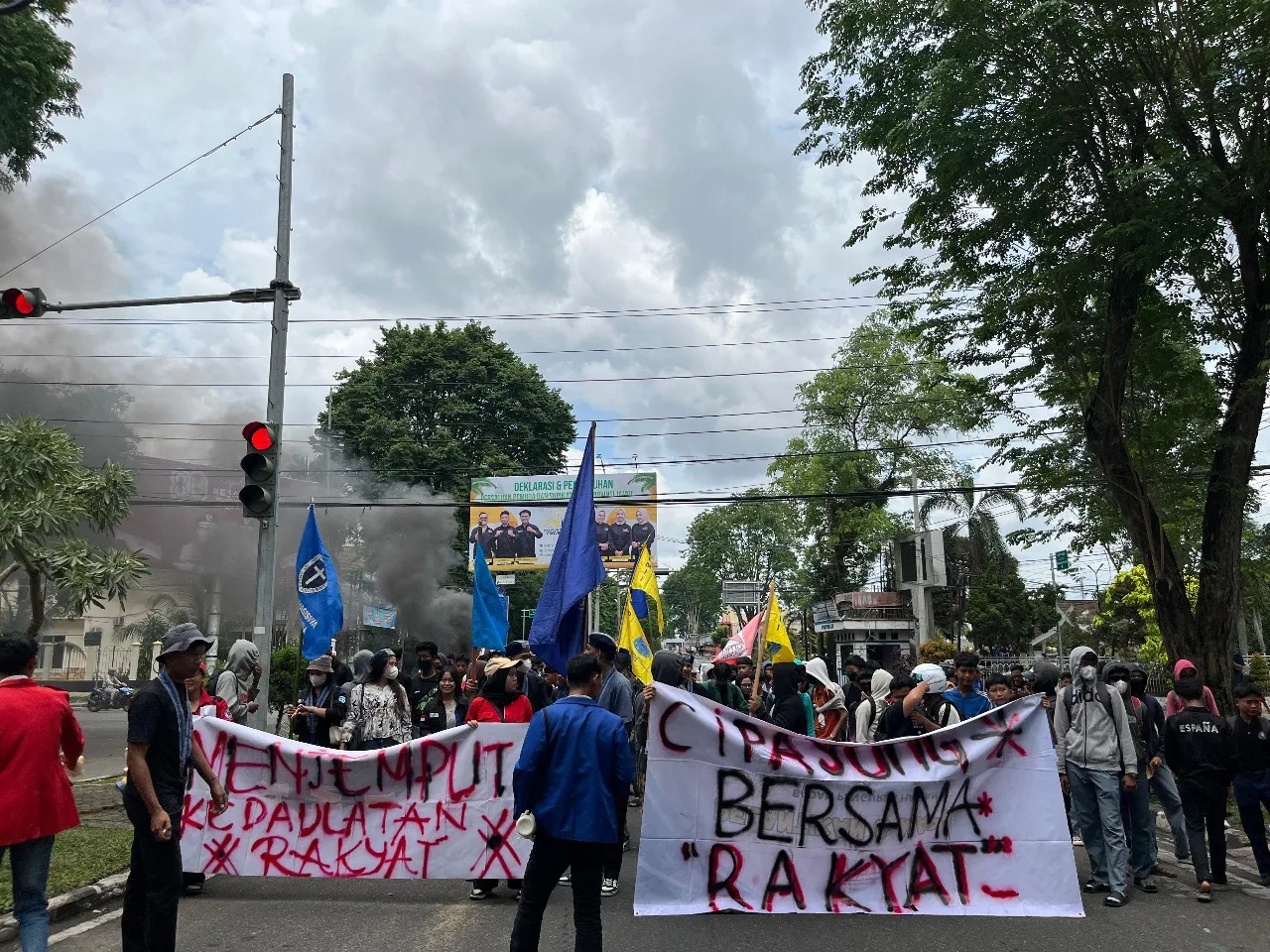 Didemo Kelompok Cipayung, Kantor DPRD Provinsi Jambi Malah Kosong! GMKI: Dialog Penting Untuk Mengembalikan Kepercayaan Publik
