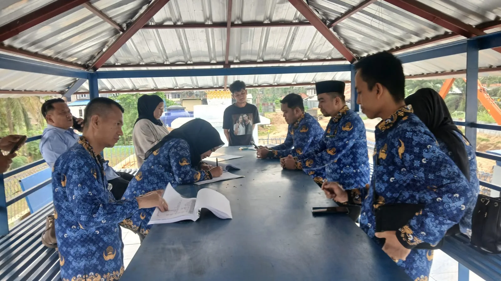 Stockpile Pasir di Teluk Kenali Disidak DLH Kota Jambi, Warga Desak Penutupan Permanen