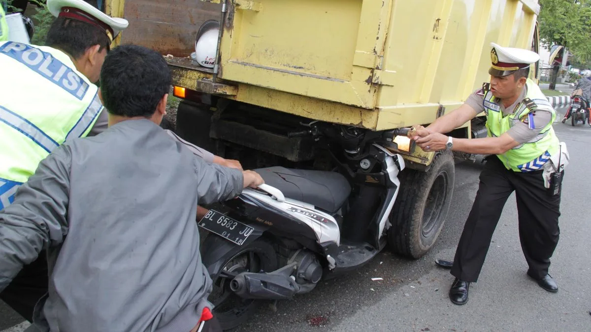 Tiga Pelajar SMP Tewas Dilindas Truk di Takalar Sulsel, Sopir Serahkan Diri ke Polisi