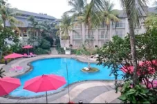 10 Hotel Rp500 Ribuan dengan Kolam Renang di Jakarta untuk Liburan Long Weekend
