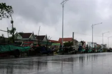Vietnam Evakuasi 30 Ribu Warga Akibat Topan Bualoi, Bandara Ditutup dan Korban Jiwa Dilaporkan