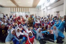 Wabup Junaidi Tutup PORKAB Drum Band Muaro Jambi: Ajang Pembinaan Karakter dan Talenta Muda