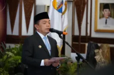 Gubernur Al Haris Lantik Direksi Baru Bank Jambi, Dorong Profesionalisme dan Inovasi