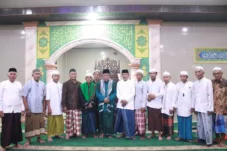 Wagub Sani Ajak Umat Islam Jadi Pribadi Baik dengan Akhlak Mulia dan Ibadah
