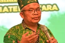 Membebaskan Syarat Lektor Kepala: Jalan Baru dalam Pencalonan Rektor PTNBH