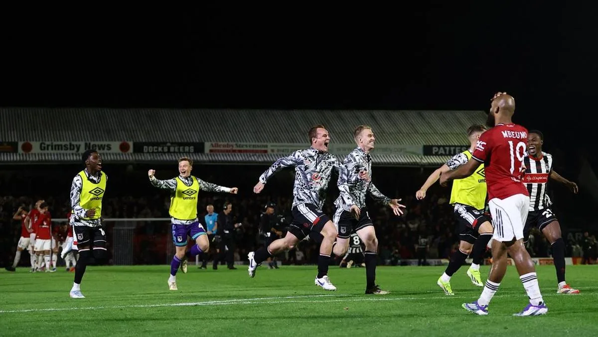 Grimsby Dihukum karena Pakai Pemain Ilegal, Manchester United Tetap Gugur di Carabao Cup