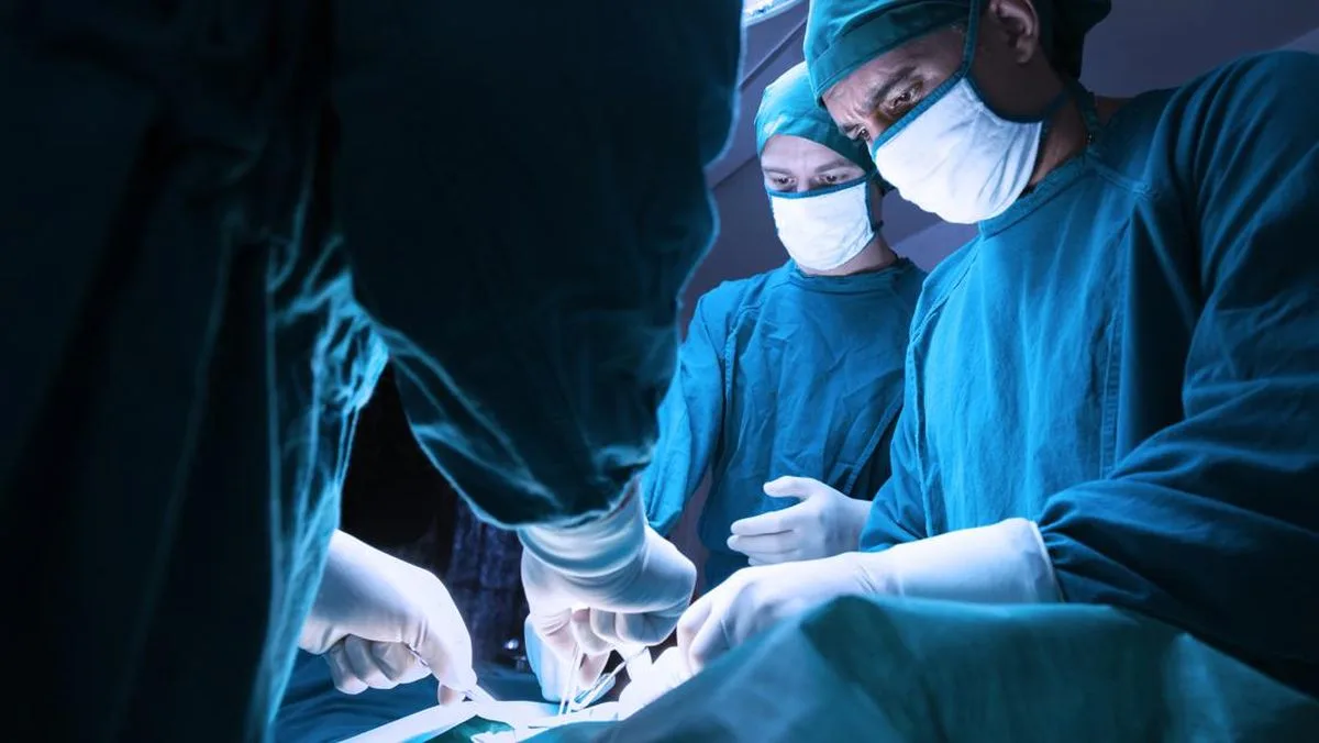 Kasus Langka: Ahli Bedah Jerman Tak Sengaja Transplantasi Tumor Pasien ke Tangannya