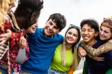 Fenomena Adulting: Psikolog Ungkap Mengapa Gen Z Terlihat Lebih Cepat Dewasa