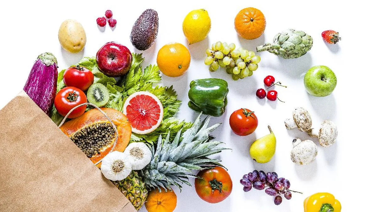 6 Buah yang Sering Dikonsumsi dengan Cara Salah, Bikin Nutrisi Berkurang