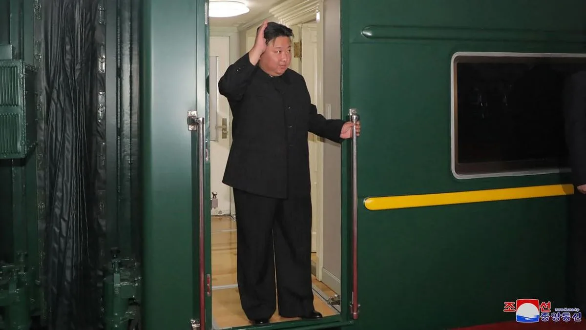 Kim Jong Un Tiba di China dengan Kereta Lapis Baja, Hadiri Parade Militer Bersama Putin