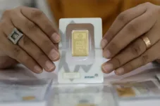 Harga Emas Antam Naik Rp26 Ribu per Gram, Tembus Rp2,035 Juta Hari Ini