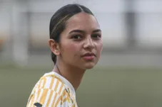 Estella Loupatty Resmi Gabung Klub Italia ASD Torres Calcio, Siap Berkarier di Serie C