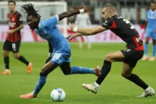 10 Pemain AC Milan Tundukkan Napoli 2-1 di San Siro