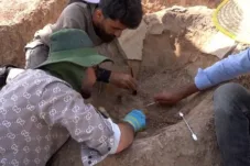 Air Bendungan Mosul Surut, Pemakaman Kuno Era Seleukia 2.300 Tahun Ditemukan di Irak