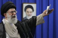 Khamenei Tegaskan Iran Tidak Akan Mengalah kepada AS dalam Isu Nuklir