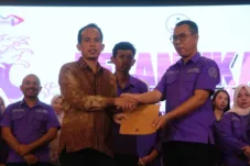 Ika UNH Resmi Dilantik, Pemprov Harap Alumni Jadi Penggerak Transformasi Daerah