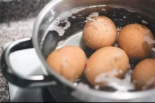 Sarapan Telur, Lebih Enak Direbus atau Dikukus? Ini Penjelasannya