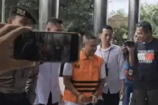 Gubernur Riau Abdul Wahid Sempat Bersembunyi di Kafe Sebelum Ditangkap KPK