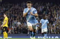 Tiga Tim Sempurna di Puncak, Manchester City Terus Menempel