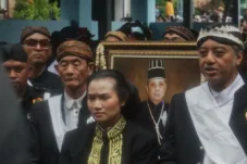 Pelantikan Raja Surakarta Baru Diwarnai Konflik Perebutan Takhta