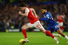 Arsenal Gagal Menang atas Chelsea yang Bermain dengan 10 Pemain