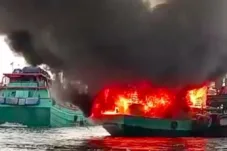 Korsleting Mesin Diduga Picu Kebakaran Kapal Nelayan di Pelabuhan Muara Baru Jakarta Utara