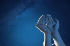 Doa Penutup dan Awal Tahun Baru 2026: Bacaan Arab, Latin, dan Artinya