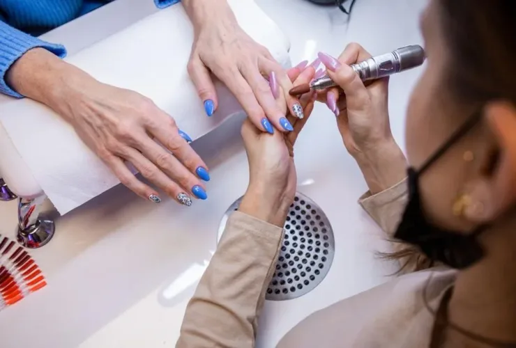 7 Macam Nail Art yang Populer, Bikin Kuku Tampil Lebih Cantik dan Stylish