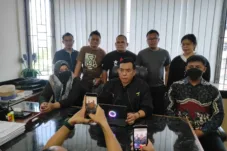 Kritisi.ID