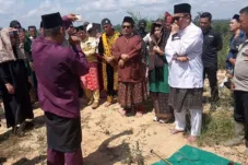 Kritisi.ID